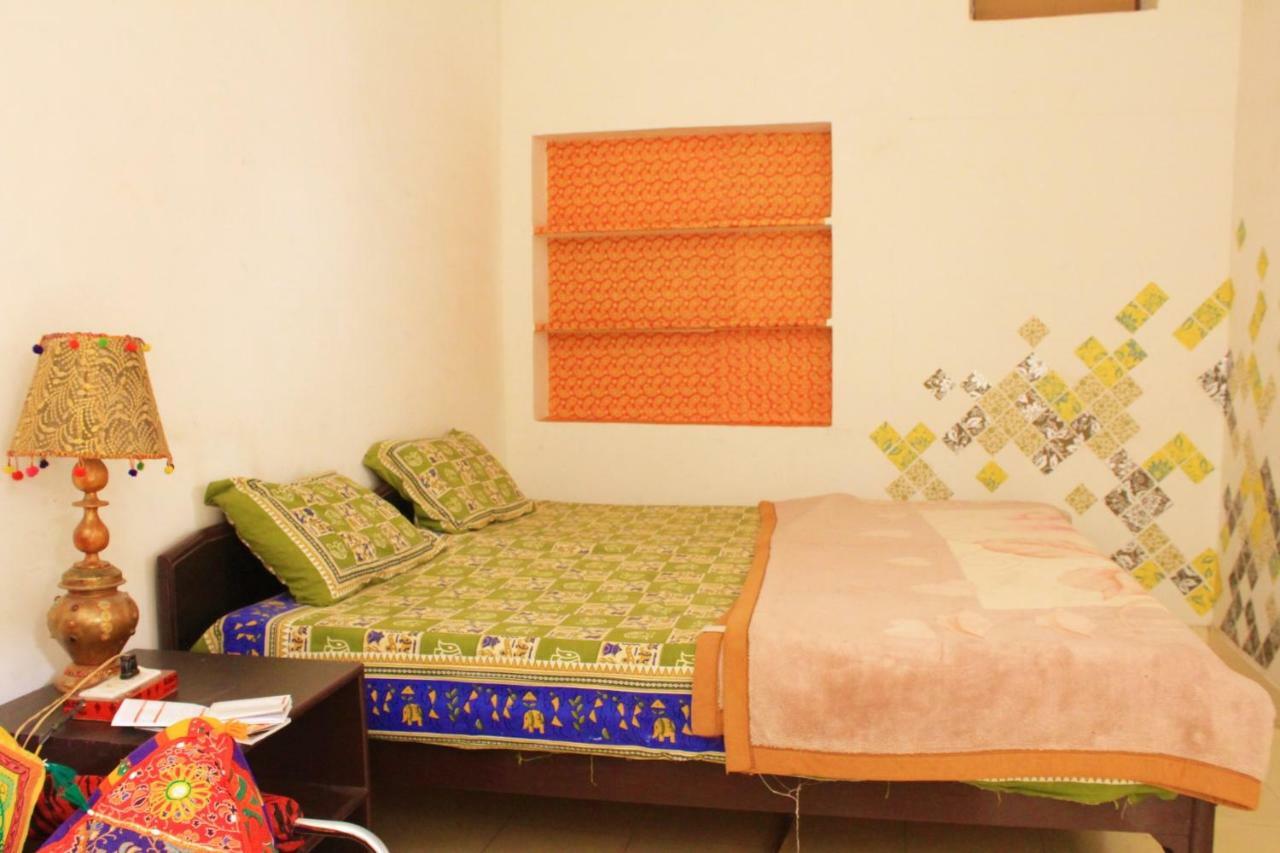 ג'איפור Nadya Homestay For Female & Family מראה חיצוני תמונה